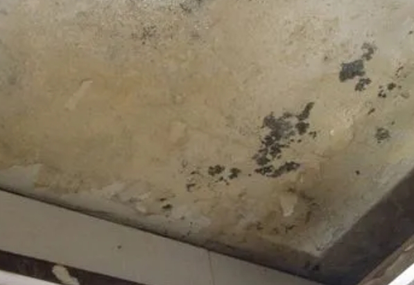邹平阳台漏水维修公司分享下邹平卫生间渗水维修需要注意哪些问题。